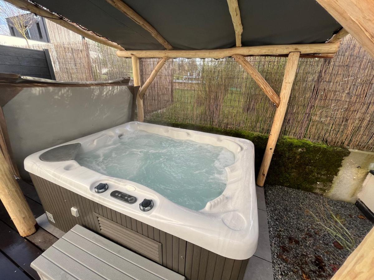 Sejour Detente - Appart'Hotel N 1 Avec Jaccuzi, Piscine Et Petit-Dejeuner Chouzelot Екстериор снимка